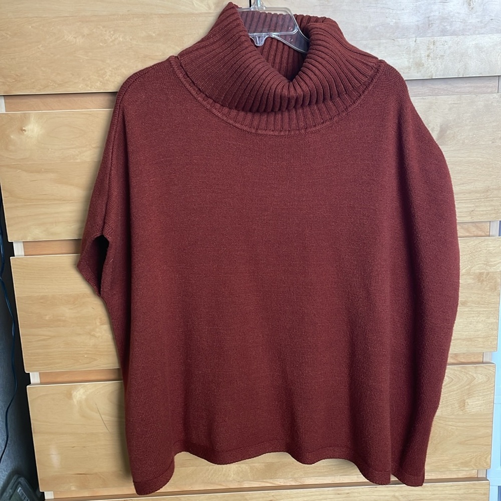 Cyrus Sleeveless Cowl Neck Top